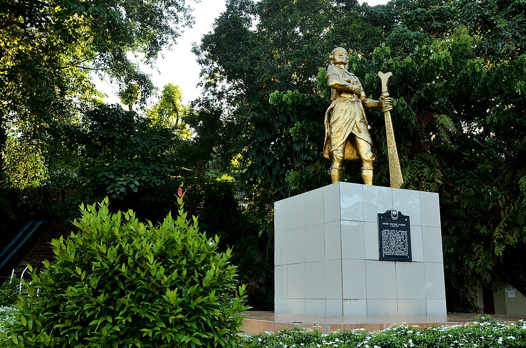 Sultan Kudarat Monument
