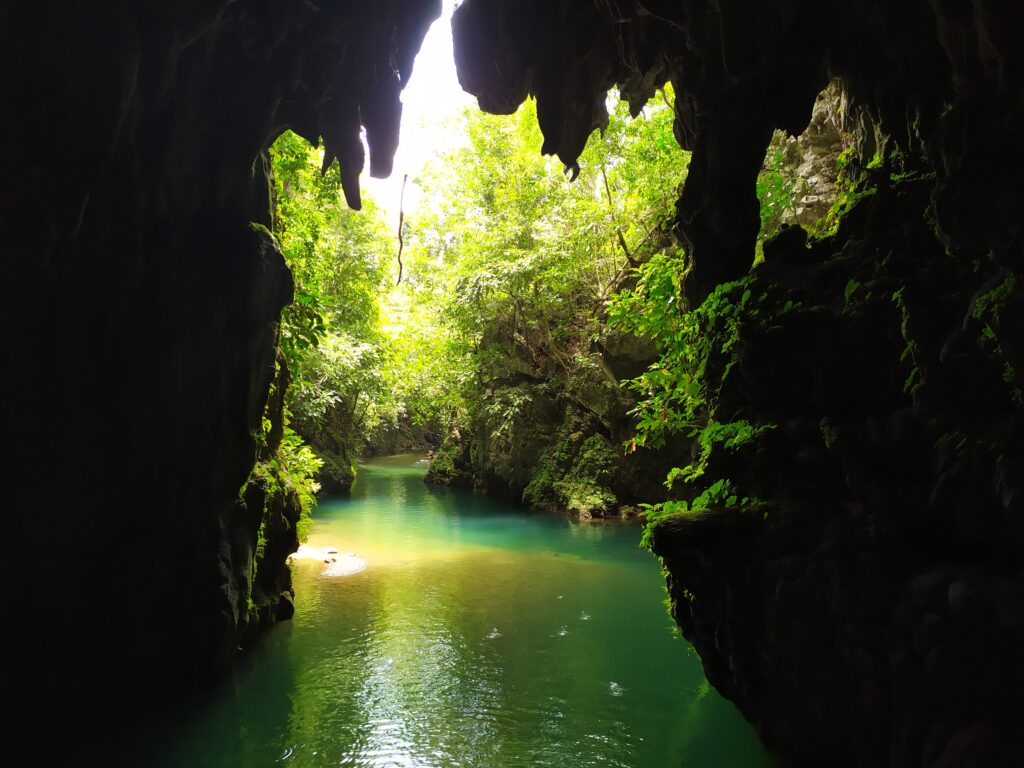Lussok Crystal Cave