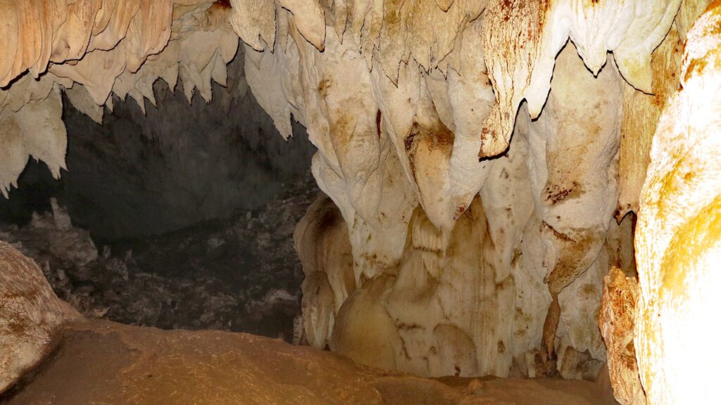 Lussok Crystal Cave5